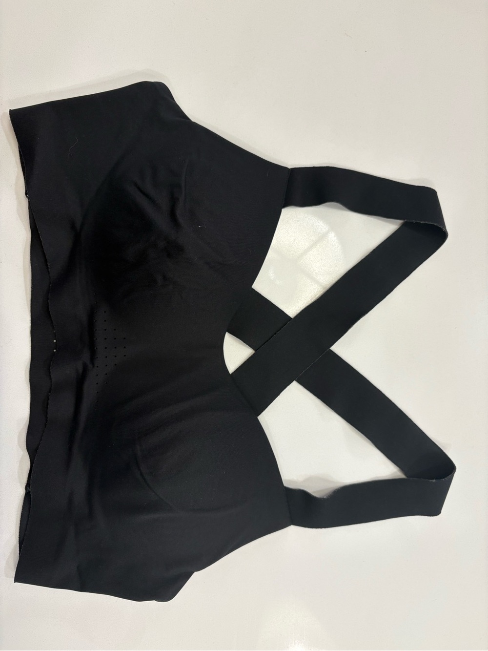 Uniqlo Black Wireless Sports Bra with Cross Back Straps